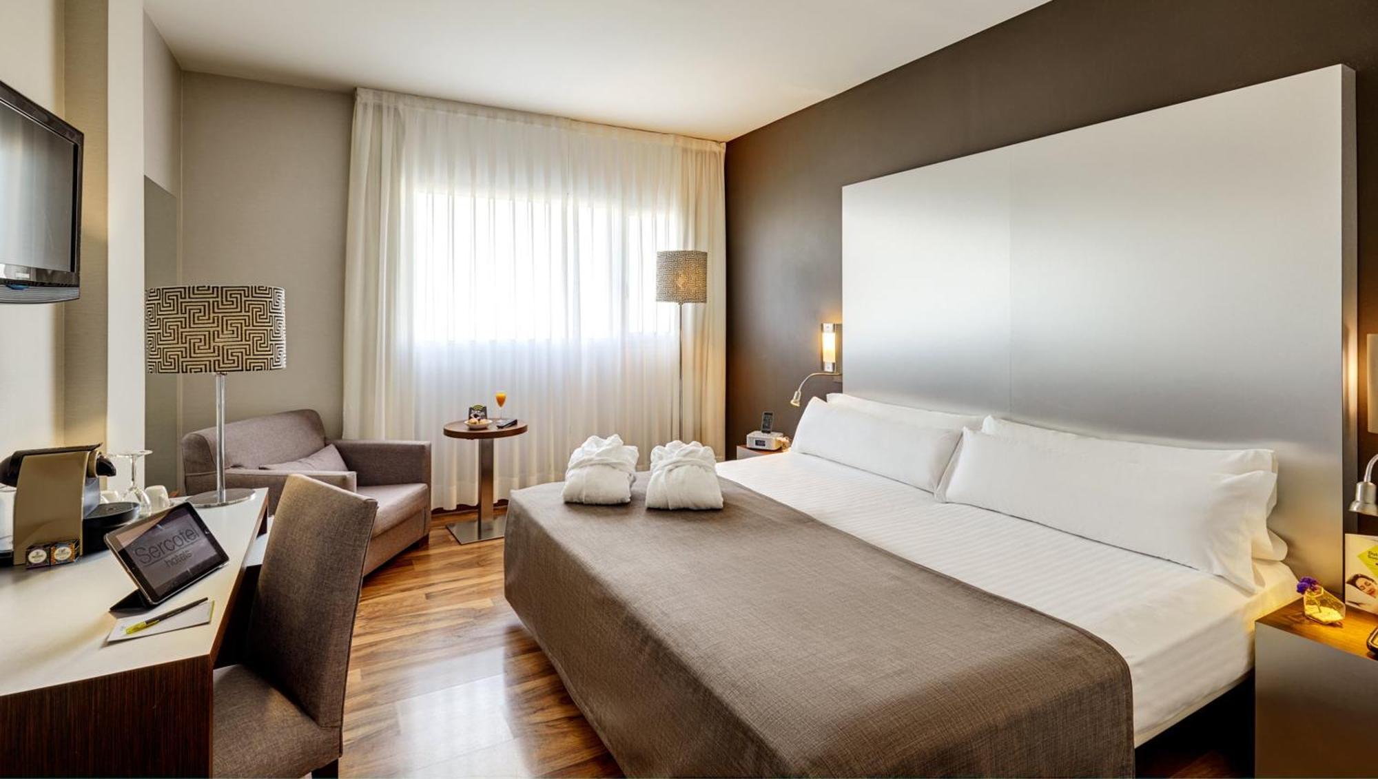 เซอร์โคเทล เจซี 1 มูร์เซีย Hotel ภายนอก รูปภาพ